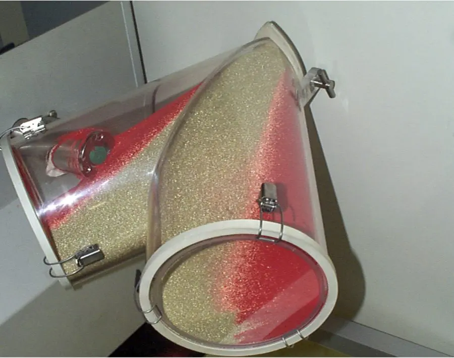 Pellet segregation in V-blender