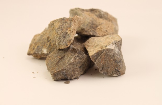 Abrasive Coarse solid rocks
