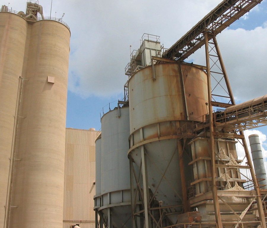Cement plant silos